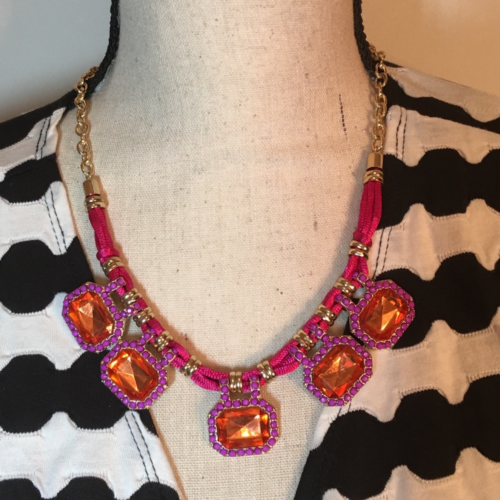 Cookie Lee Statement Necklace🌸